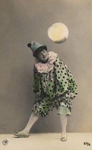 Tyttö pukeutunut klovniksi (värikuva) tekijältä Photographer German