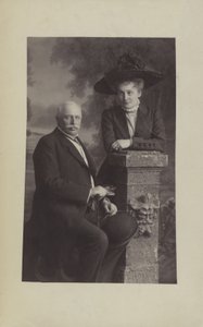 Graf Ferdinand von Zeppelin, saksalainen ilmalaivojen suunnittelija ja rakentaja ja hänen vaimonsa Isabella (m/v kuva) tekijältä Photographer German