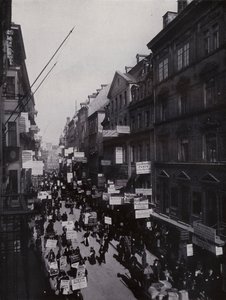Leipzig: Petersstrasse messujen aikana (m/w kuva) tekijältä Photographer German