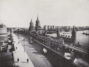 Oberbaumin silta korotetulla rautatiellä (m/w kuva) tekijältä Photographer German