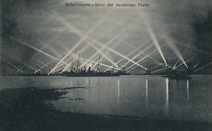 Saksan laivaston valonheitinnäyttö (m/w kuva) tekijältä Photographer German