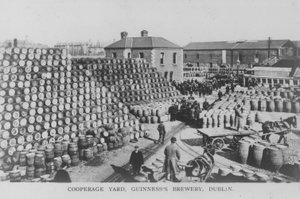 Cooperage yard, Guinness Brewery, Dublin, Irlanti (m/v kuva)