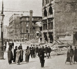 Dublin pääsiäisen kapinan jälkeen, huhtikuu 1916 (m/v kuva)