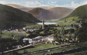 Irlanti: Glendalough, County Wicklow (värillinen valokuva)