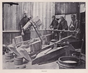 Riisin kuoriminen tai riisijauhojen valmistaminen riisijauholla, Japani (m/v kuva) tekijältä Photographer Japanese