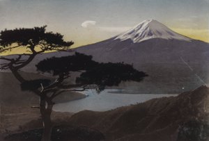 Japani, n. 1912: Fuji-vuori Misakan solalta (kuva)