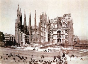 Näkymä Sagrada Familiasta, Barcelona, n. 1900 (b/w kuva) tekijältä Photographer Spanish