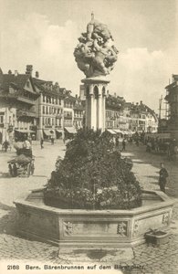 Bern, Sveitsi, Barenbrunnen Auf Dem Barenplatz (s/w valokuva) tekijältä Photographer Swiss