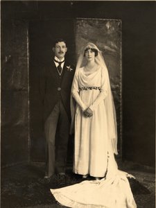 Lady Dorothy Cavendish ja Harold Macmillan hääpäivänä
