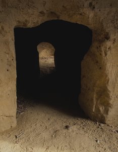 Porsennan labyrintti, etruskien maanalaisten käytävien verkosto, Chiusi, Toscana, Italia tekijältä Blaise Nicolas Le Sueur