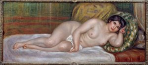 Alaston nainen (Gabrielle) Gabrielle Renard (1879-1959) oli taidemaalarin pojan Jean Renoirin (1894-1979) sairaanhoitaja. Pierre Auguste Renoirin (1841-1919) maalaus 1907 Su. 0,67 x 1,6 m Pariisi, Musee de l