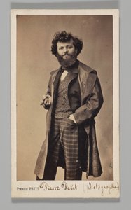  tekijältä Pierre Petit