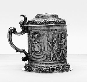 Tankard, osapuolet rauhoittavat ja jahtaavat kohtauksia Josephin elämästä Danzigissa, n. 1690 (kullattua hopeaa paketti) tekijältä Polish School