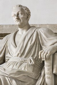 Cesare Beccarian patsas tekijältä Pompeo Marchesi