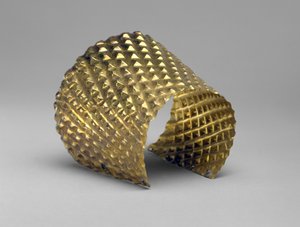 Käsivarsinauha, ei päivämäärää (kulta) tekijältä Pre Columbian Pre Columbian
