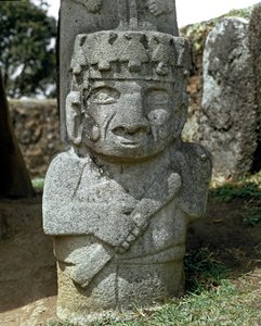 Megaliittinen veistos soturista tekijältä Pre Columbian Pre Columbian