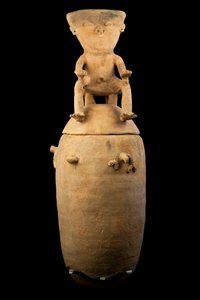  tekijältä Precolombian Precolombian