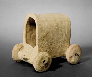 Malli katetusta vaunusta, jonka sanotaan olevan Hammamista lähellä Carchemish (Jerablus) Syyriaa, noin 2400-2300 eKr. (terrakotta) tekijältä Prehistoric