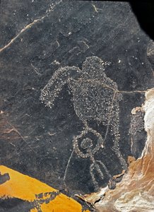 Esihistoria, kalliotaide: ihmishahmon hautakallio. Kivikausi 5000-2000 eaa. Taghit, Haut plateau du Hoggar (Ahaggar), Algeria tekijältä Prehistoric Prehistoric