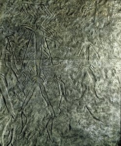 Esihistoriaa, kalliotaidetta: petroglyfi (graffiti kiveen) ihmishahmoista. neoliittinen, kivikausi. (Azerbaidžan) Pronssikausi. Baku, Azerbaidžanin valtion uskontohistoriallinen museo tekijältä Prehistoric Prehistoric