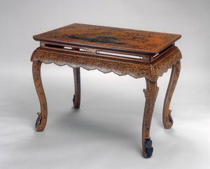 Pöytä, Kangxi-kausi (1662-1722) (lakattu puu- ja hamppukangas) (katso myös 272134)