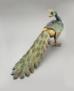 Cloisonne riikinkukon muotoinen suitsutusastia