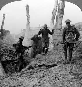 Saksalaiset sotilaat antautuvat, Bullecourt, Ranska, ensimmäinen maailmansota, 1914-1918.