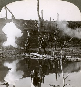 Ancre-joen ylittäneet sotilaat, Sommen taistelu, Ranska, ensimmäinen maailmansota, 1916. tekijältä Realistic Travels Publishers