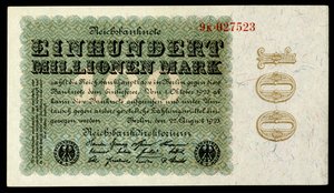 Weimarin tasavallan paperimerkki ensimmäisen maailmansodan jälkeisen hyperinflaation aikakaudella tekijältä Reichsbankdirektorium Berlin