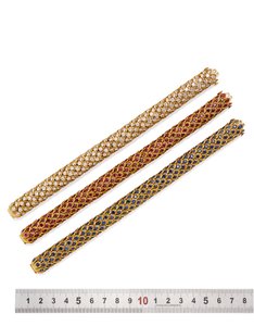 Kolme "Honeycomb" rannerengasta