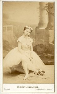 Angelina Fioretti, Pariisin oopperan italialainen baleriini (m/v kuva) tekijältä Reutlinger Studio (after)