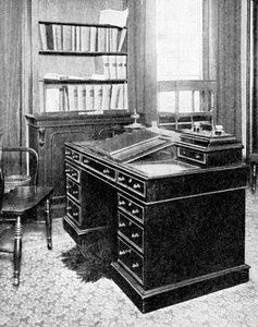 Charles Dickensin tuoli ja kirjoituspöytä, käytetty Gadshillissä, 1923.