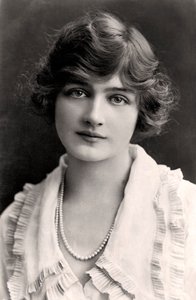 Lily Elsie 1886-1962, englantilainen näyttelijä, 1900-luvun alku.