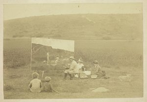 Taiteilijan poika, Barrett Browning, noin 1885-1889. tekijältä Robert Browning