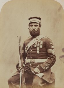 Värikersantti J. Stanton, Royal Sappers and Miners, 1856 (seepiakuva). tekijältä Robert Howlett