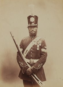 Värikersantti John Paul, Royal Sappers and Miners, 1856 (seepiakuva) tekijältä Robert Howlett