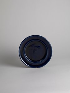 Sininen lasitettu puoli tai hedelmälautanen, 1914-18 tekijältä Roger Eliot Fry