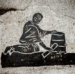 Työläinen täyttämässä vakautta (mosaiikki tekijältä Roman