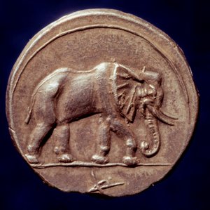 Karthaginan sivilisaatio: mitali, joka edustaa norsua, joka salli karthagolaisen kenraali Hannibalin (247-183 eKr.) ylittää Alpit vuonna 218 eKr. toisen Puunian sodan aikana. 3. vuosisadalla eaa. Paris, B.N. tekijältä Roman