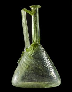 Flagon, Brackenbraes, Turriff, Aberdeenshire (puhallettu vihreä lasi)