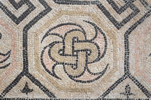 Geometrinen kuvio Via san Rocchinon talosta, 2. vuosisata jKr. (mosaiikki). tekijältä Roman