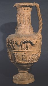 Hydra koristeltu reliefillä, Falierii (savi) tekijältä Roman