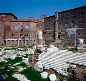 Imperial Forum (Augustuksen foorumi): näkymä Avenger Marsin (Marte Ultore) temppelille. 2 eaa. Rooma tekijältä Roman