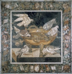 Mosaiikki Pompejista ja ryhmä kyyhkysiä labrumin reunalla. 3. vuosisadalla eaa tekijältä Roman