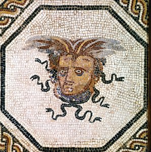ROMAALAINEN TAIDE: Meduusa. tekijältä Roman