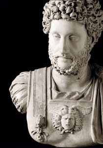 Roomalainen taide: "" Rooman keisari Commodus (161-192)"" Marmorinen rintakuva - Musei Capitolini Rooma - Bist of keisari Commodus (161-192) - Marmoriveistos - Musei Capitolini, Rooma, Italia tekijältä Roman