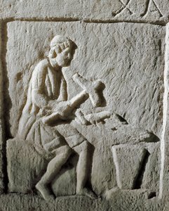 Roomalainen taide: yksityiskohta terästä, jossa seppä lyö metallia alasimeen. Konstantinopolista. 1. vuosisadalla eaa. Istanbul, arkeologinen museo tekijältä Roman