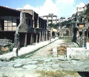 Näkymä Decumanus Maximukselle (päätie) tekijältä Roman