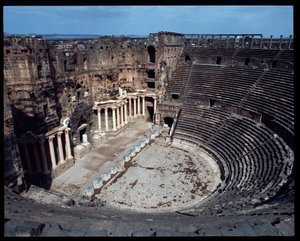 Näkymä teatterista (valokuvaus) tekijältä Roman