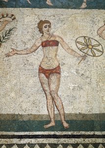 Nuori roomalainen harjoitti fyysistä harjoittelua. (Mosaiikin yksityiskohta, 315-350 jKr) tekijältä Roman